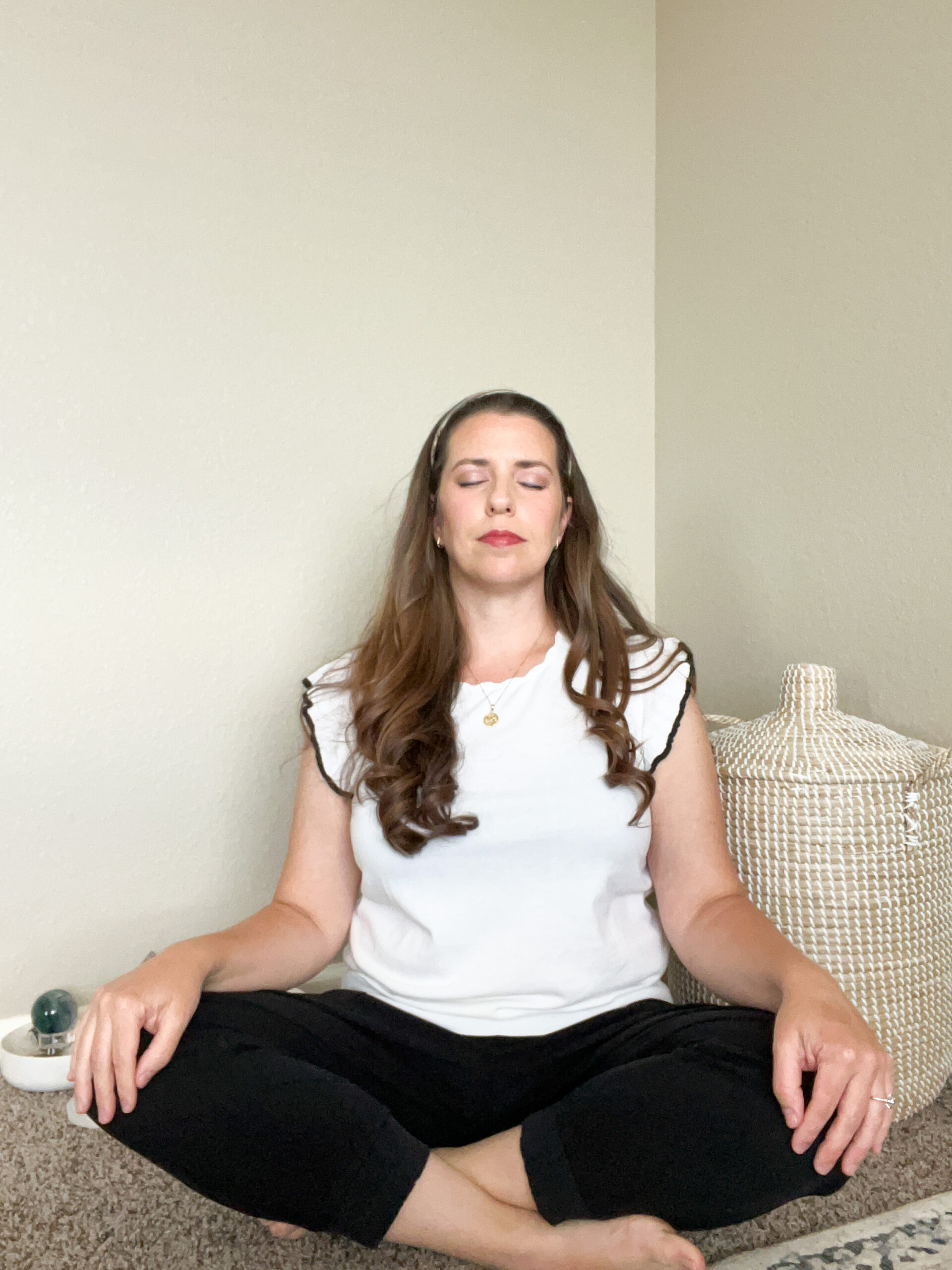 Jennie Whiting, creator of the Ignite Your Intuition course, meditating